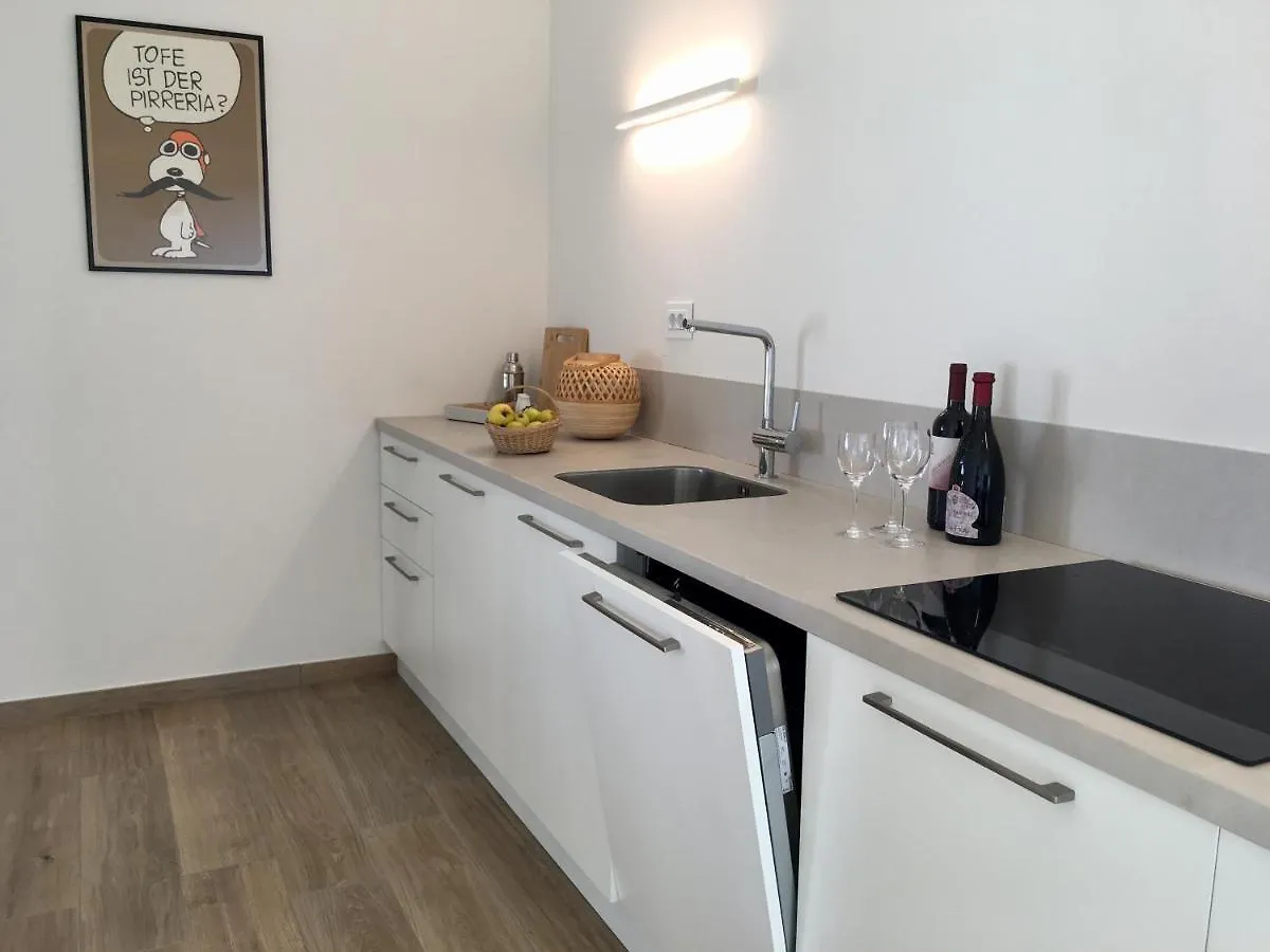 Barcuzzi Apartment