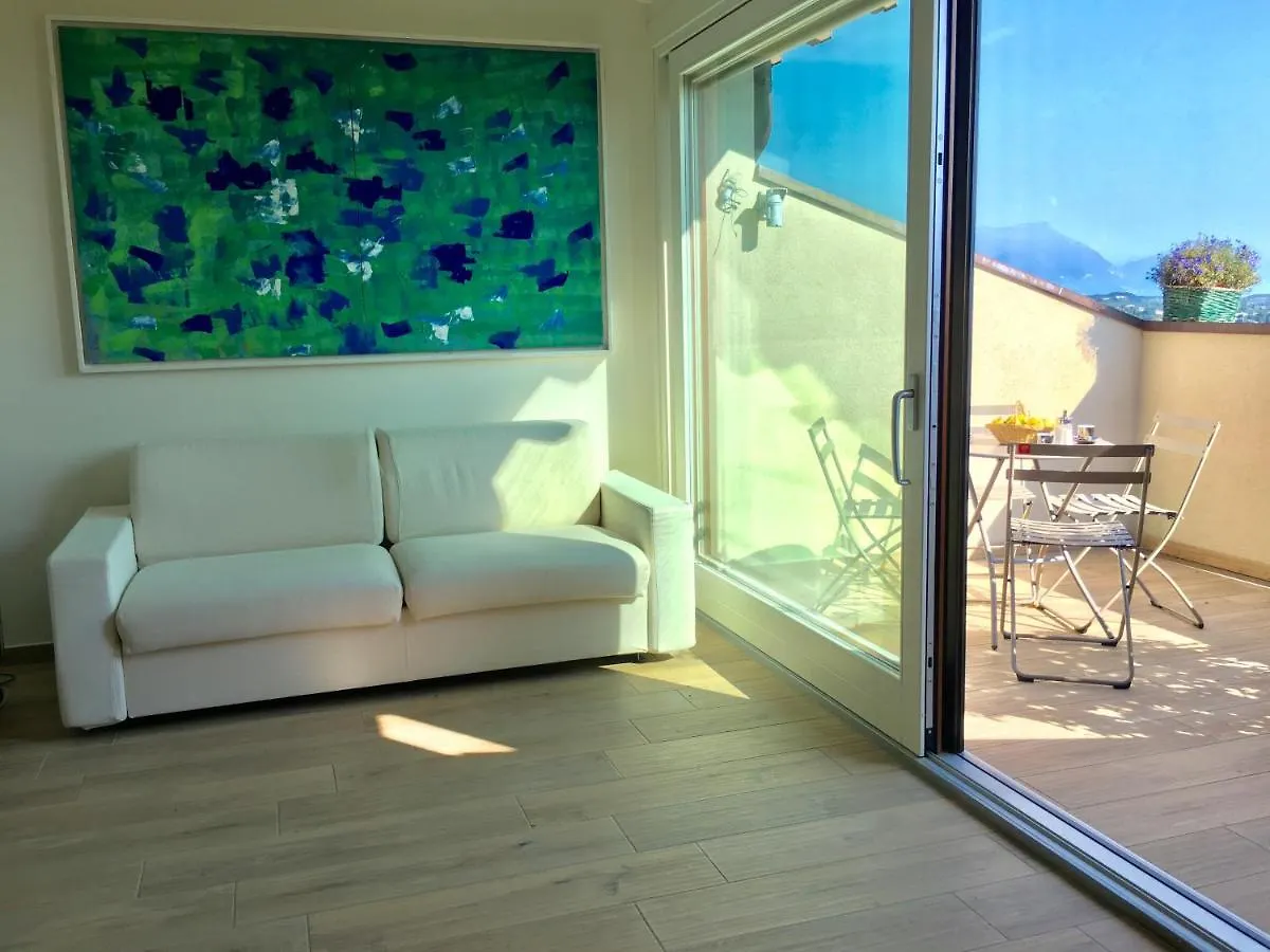 Barcuzzi Apartment